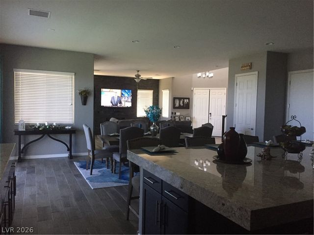 282 Calgrove Street, Las Vegas, NV 89138