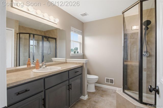 18890 Midway Drive, Macomb Township, MI 48044
