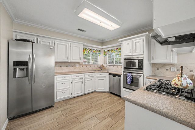 6803 Middlefield Drive, Pasadena, TX 77505
