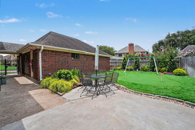 6803 Middlefield Drive, Pasadena, TX 77505