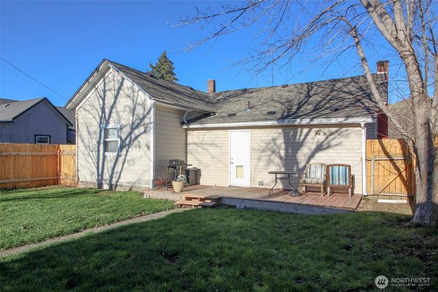 502 Tucannon Street, Starbuck, WA 99359