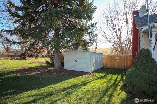 502 Tucannon Street, Starbuck, WA 99359