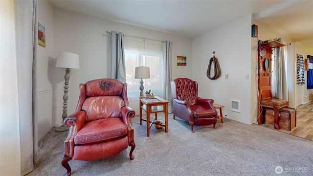 502 Tucannon Street, Starbuck, WA 99359