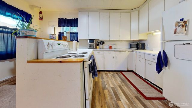 502 Tucannon Street, Starbuck, WA 99359