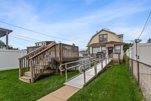 3872 N Ottawa Avenue, Chicago, IL 60634