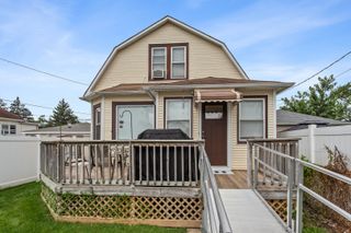 3872 N Ottawa Avenue, Chicago, IL 60634