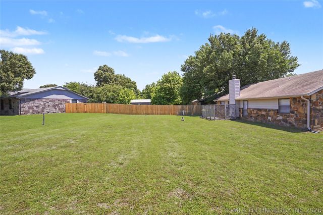 2973 W 112th Place S, Jenks, OK 74037