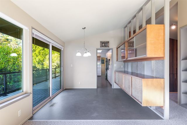 216 NW 115th Street, Seattle, WA 98177