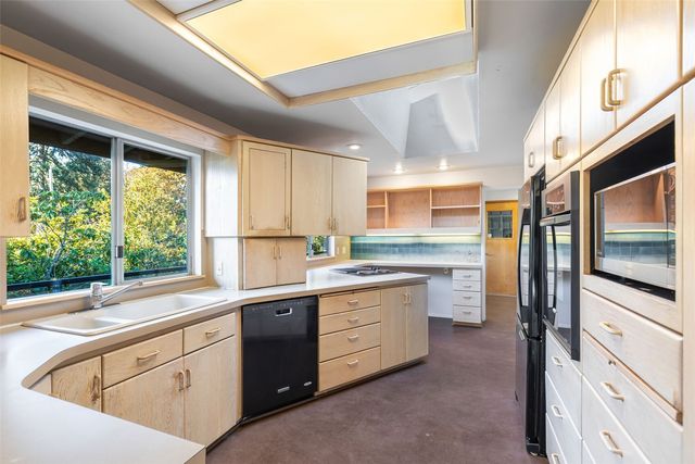 216 NW 115th Street, Seattle, WA 98177