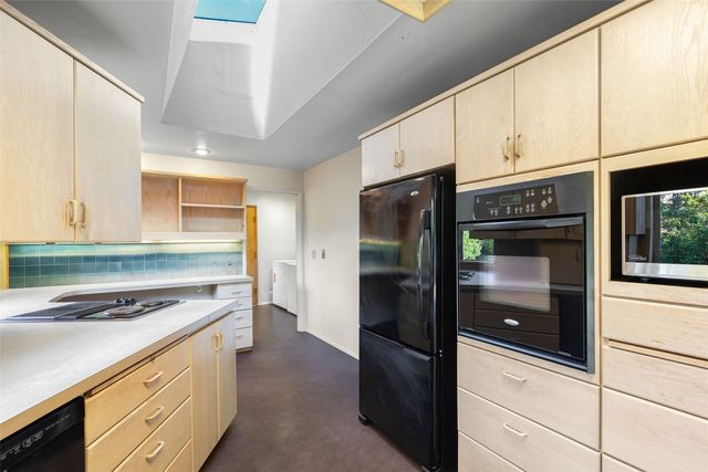 216 NW 115th Street, Seattle, WA 98177
