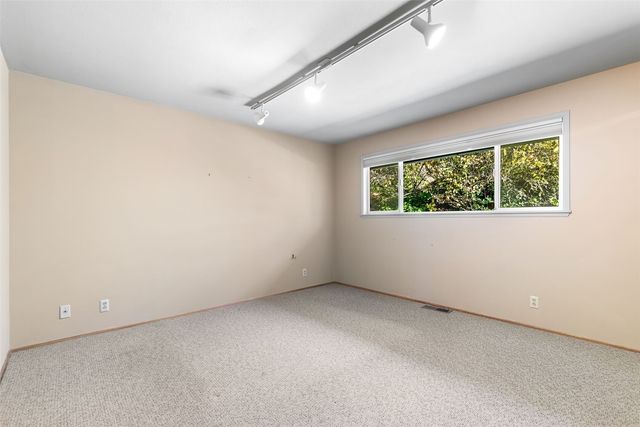 216 NW 115th Street, Seattle, WA 98177