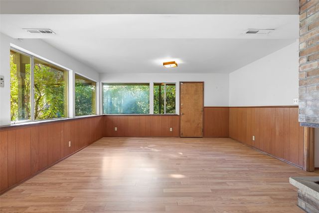 216 NW 115th Street, Seattle, WA 98177