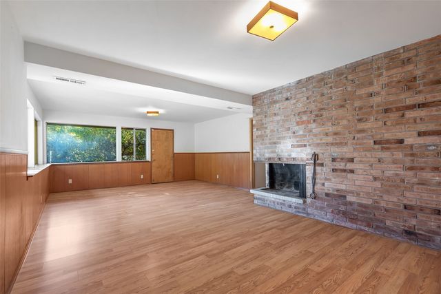 216 NW 115th Street, Seattle, WA 98177