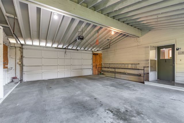 216 NW 115th Street, Seattle, WA 98177