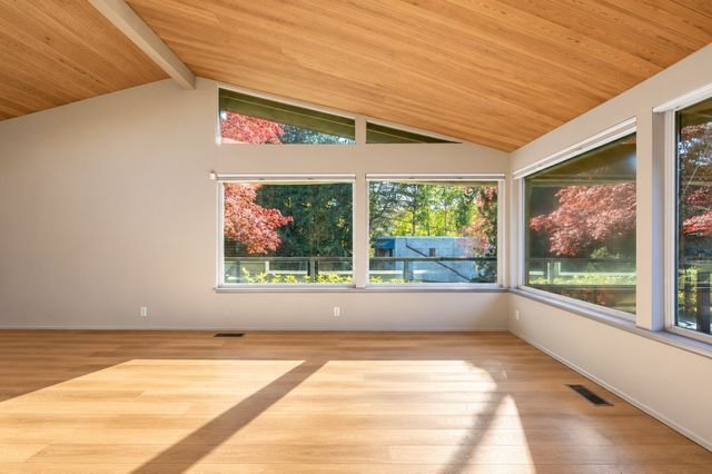 216 NW 115th Street, Seattle, WA 98177