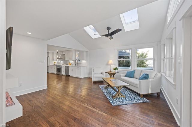 1135 Little Bay AVE, Norfolk, VA 23503