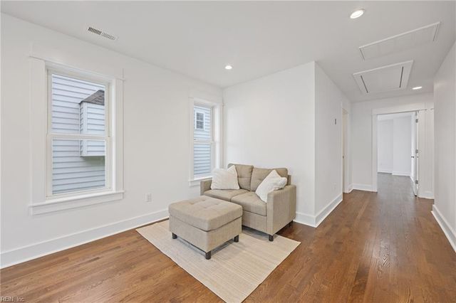 1135 Little Bay AVE, Norfolk, VA 23503