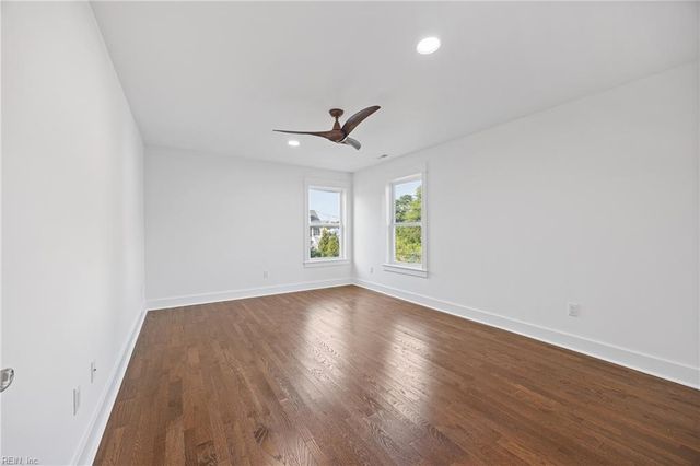 1135 Little Bay AVE, Norfolk, VA 23503