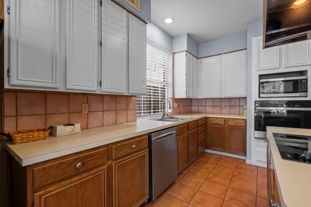 16023 Gladebrook Glen Lane, Houston, TX 77095