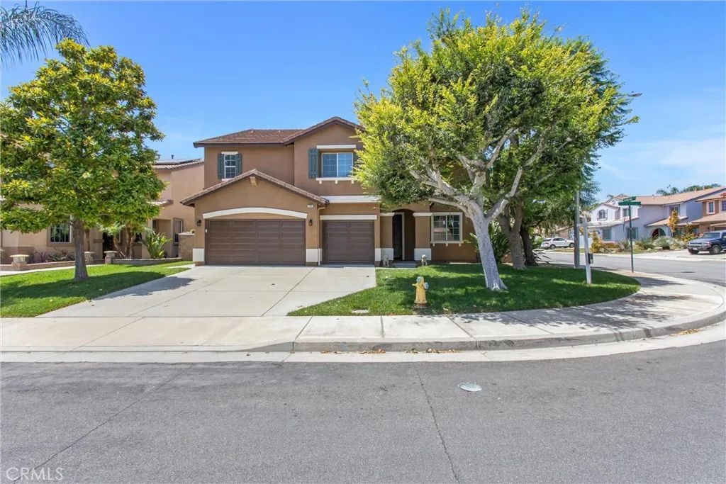 7101 Lemon Grass Avenue, Eastvale, CA 92880