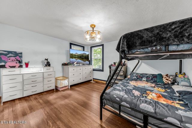 150 Yarnell Rd, Clinton, TN 37716