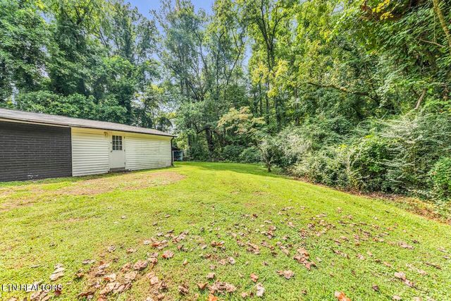 150 Yarnell Rd, Clinton, TN 37716