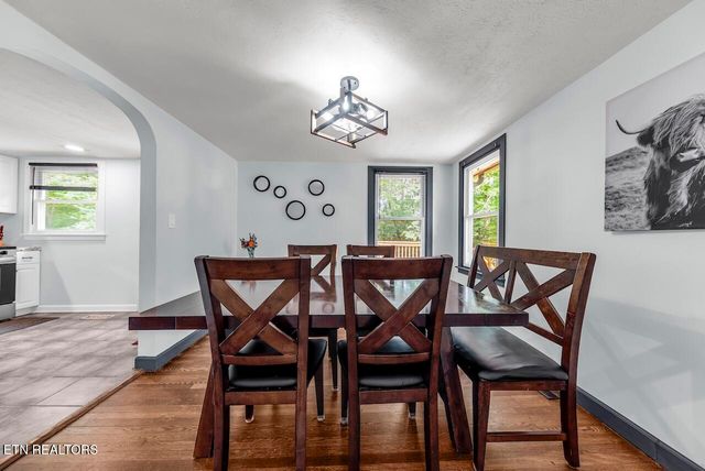 150 Yarnell Rd, Clinton, TN 37716