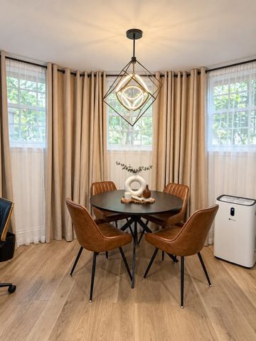233 Commonwealth Ave 1, Boston, MA 02116