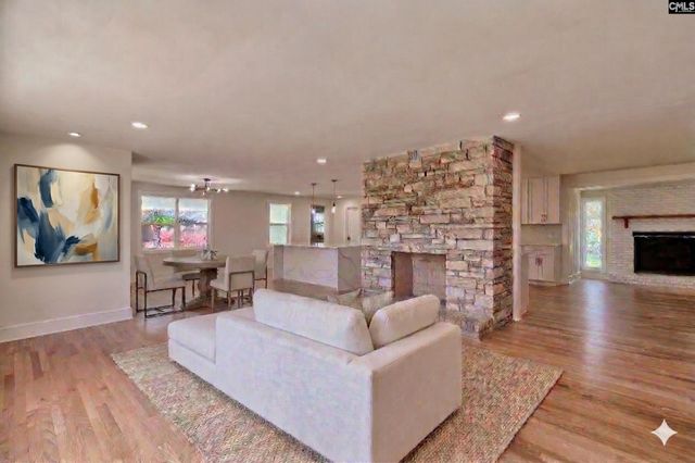 900 M Avenue, Cayce, SC 29033