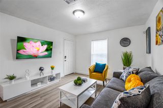 2250 AREBA Street A, Dallas, TX 75203