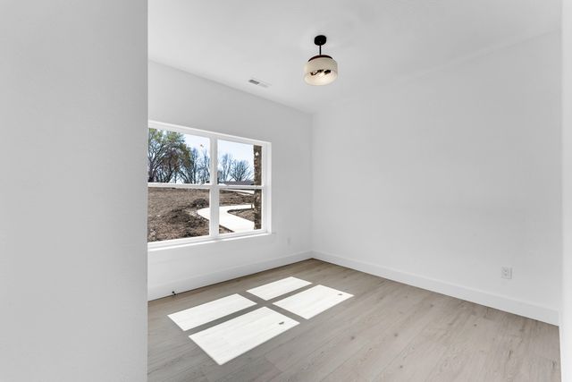 1690 Skyview Drive, Branson, MO 65616