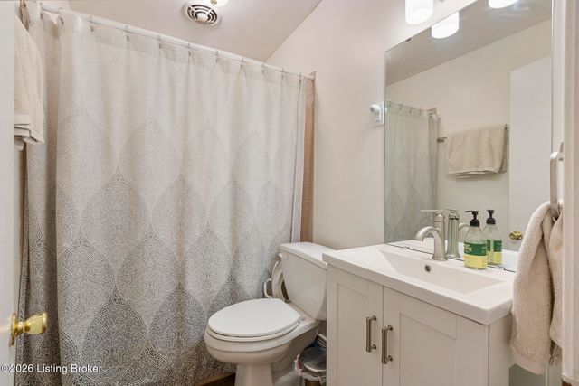 2634 Lindsay Ave, Louisville, KY 40206