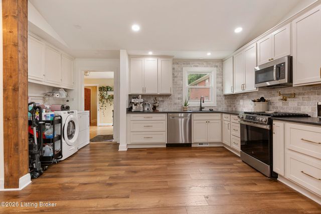 2634 Lindsay Ave, Louisville, KY 40206