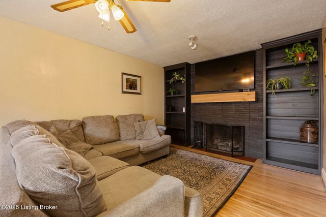 2634 Lindsay Ave, Louisville, KY 40206