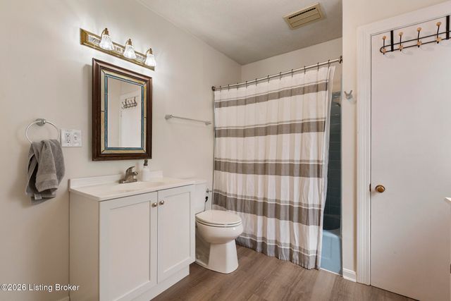 2634 Lindsay Ave, Louisville, KY 40206
