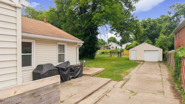 2634 Lindsay Ave, Louisville, KY 40206
