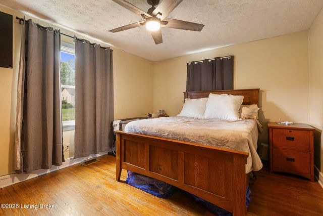 2634 Lindsay Ave, Louisville, KY 40206