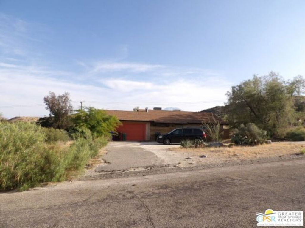 49017 Hibiscus Drive, Morongo Valley, CA 92256