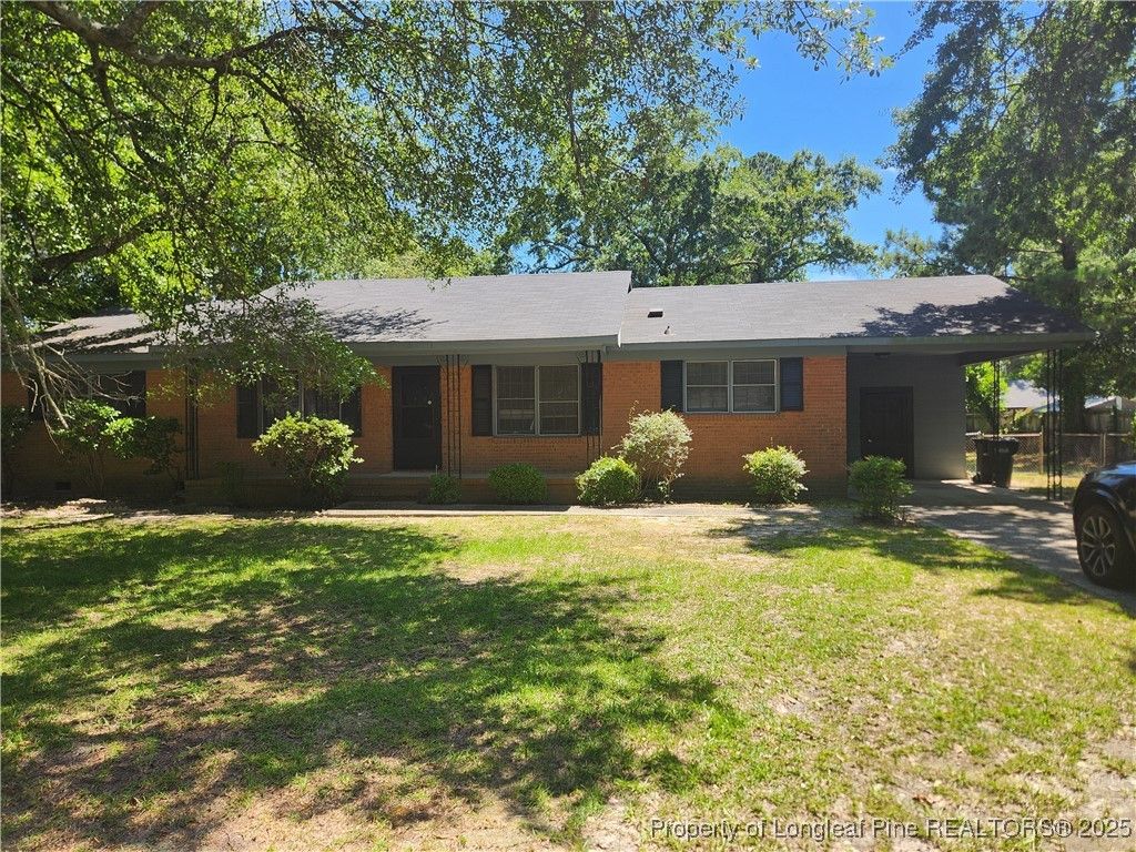 6427 Kincross Avenue, Fayetteville, NC 28304