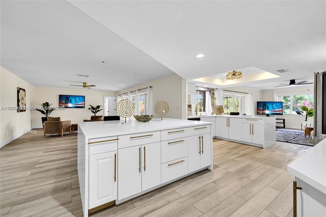 5706 Guava Dr, Tamarac, FL 33319