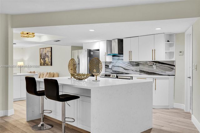 5706 Guava Dr, Tamarac, FL 33319