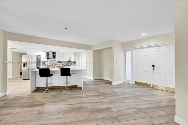 5706 Guava Dr, Tamarac, FL 33319