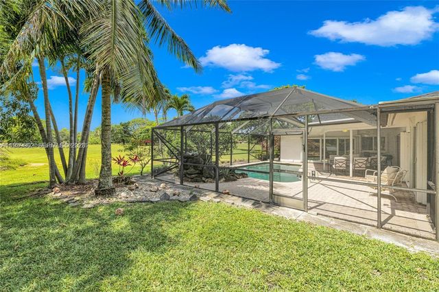 5706 Guava Dr, Tamarac, FL 33319