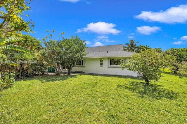 5706 Guava Dr, Tamarac, FL 33319