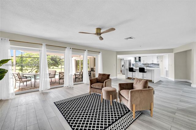 5706 Guava Dr, Tamarac, FL 33319