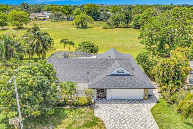 5706 Guava Dr, Tamarac, FL 33319