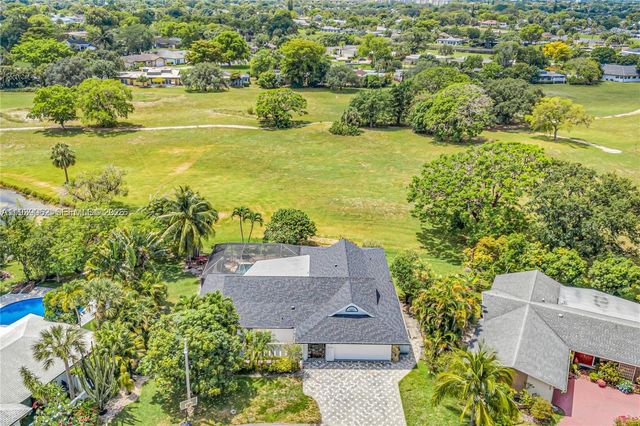 5706 Guava Dr, Tamarac, FL 33319