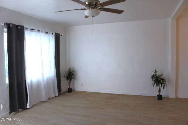 3819 MOREHEAD Avenue, El Paso, TX 79930