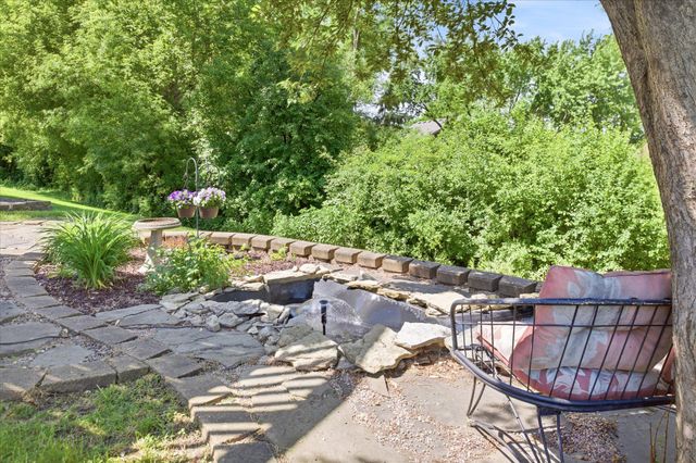 15873 Hayes Trail Court, Apple Valley, MN 55124