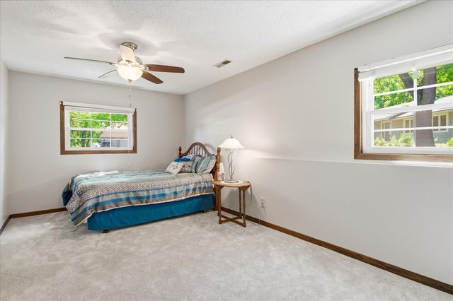 15873 Hayes Trail Court, Apple Valley, MN 55124